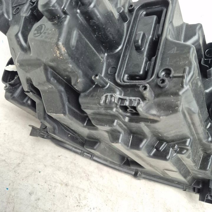 фото №10, Skoda octavia iv 4 5e4 полный led лампа левая перед передняя 5e4941017