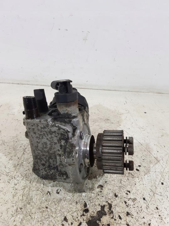 фото №13, Насос паливна рейка  03l130755j 0445010520 vw t5 t6 2.0 tdi caa