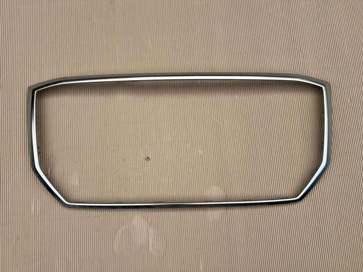 фото №1, Audi q2 хром решітка решітка 81a853651