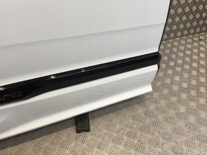 фото №9, Audi q7 4m двері праві зад задні ls9r