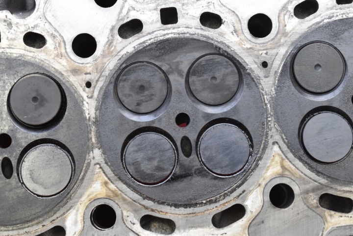 фото №10, Головка двигателя 77885649 bmw e60 e61 3.0 d 218 km 03-07