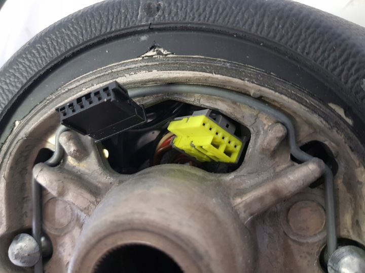 фото №8, Bmw e90 e91 руль кожа подушка подушка 6764547-09 6779829