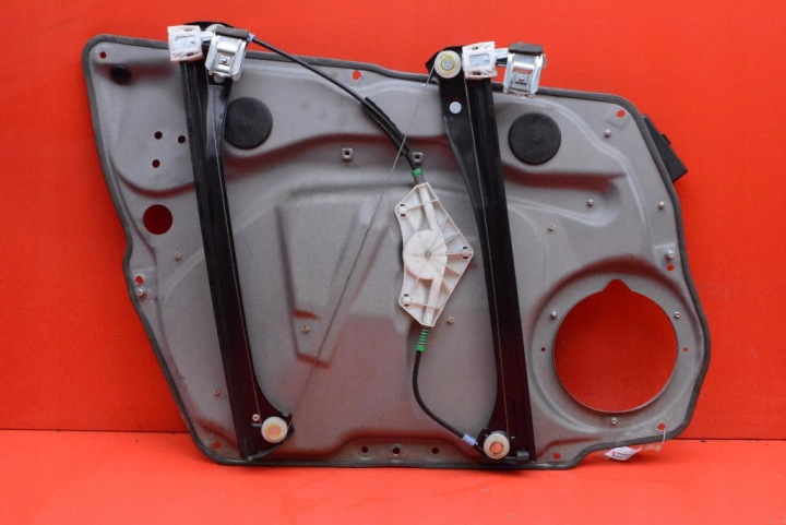 фото №4, Стеклоподъемник правый перед eu 1697202879 mercedes b-klasa w245 5d hb 05-08