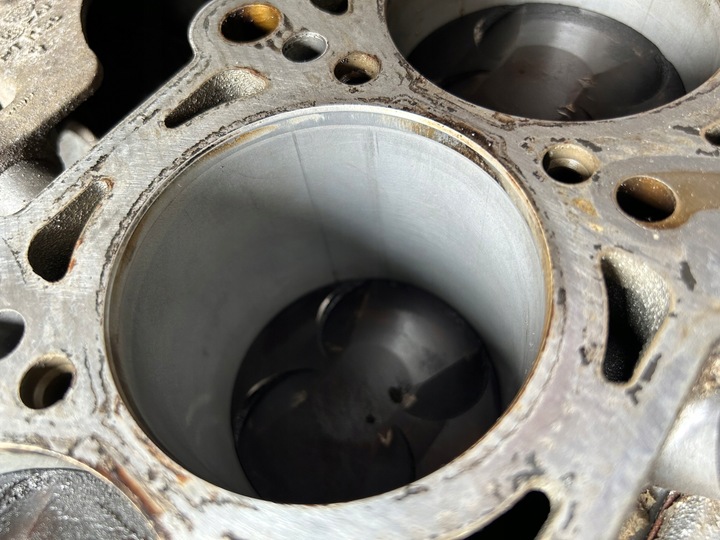 фото №11, Двигун блок двигуна dół wał поршні audi a6 c6 2.4 v6 bdw 177km