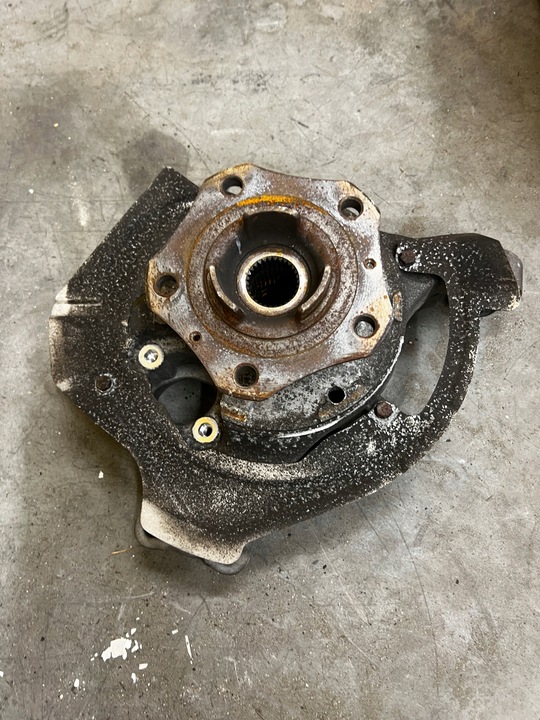 фото №1, Поворотна опора ступиця зад лівий porsche panamera 970 i рестайлінг rwd 3.0 tdi v6