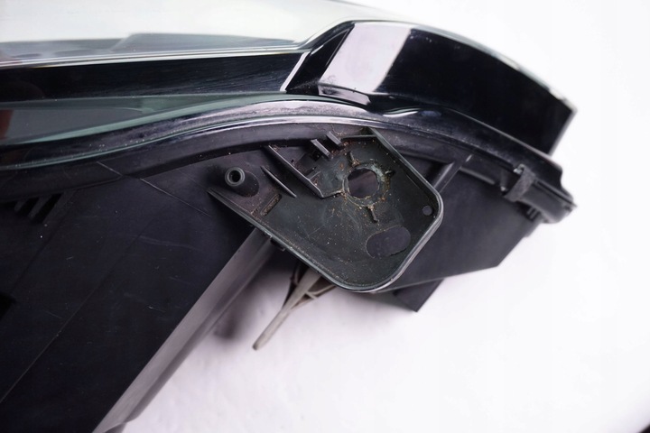 фото №11, Лампа передняя левая peugeot 308 9677523080