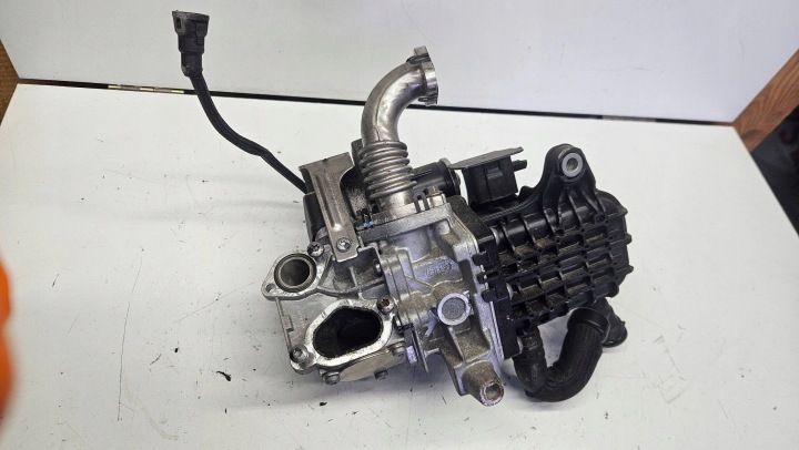 фото №8, Ford mondeo mk5 2.0 tdci радіатор вихлопних газів клапан egr 0280751018