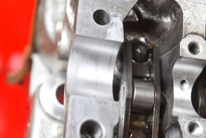 фото №16, Головка двигателя toyota avensis t25 2.2 d-cat 175 km 06-09