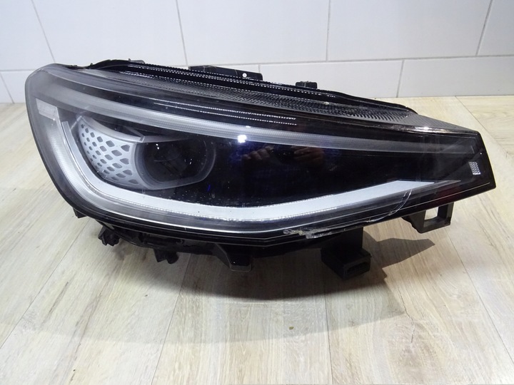 фото №1, Лампа vw id4 iq полный led 11b941036d правая llu