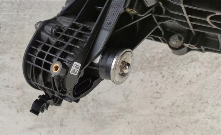 фото №10, Колектор впускний  + регулятор jeep compass 2.2 crd a6510900037