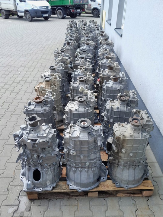 фото №12, Коробка передач коробки передач 6 iveco daily 2.3 14 8873771 тип 2835.6 24e19