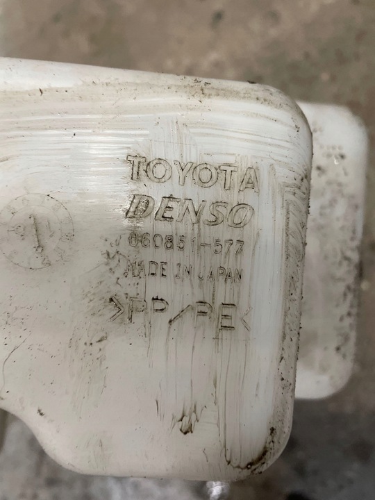 фото №8, Toyota prius xw50 2017 бак рідини do склоомивача скла передній