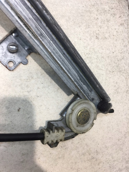 фото №13, Подъемник стекла правые перед 807 1485311080