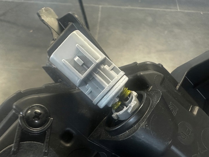 фото №13, Галоген лівий drl kia niro ii 92201-at