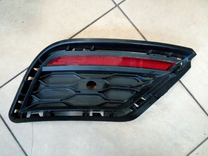 фото №1, Решётка бампера vw t-roc зад оригинал.