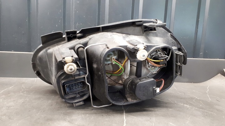 фото №10, Фара правый i левый vw golf iv kpl