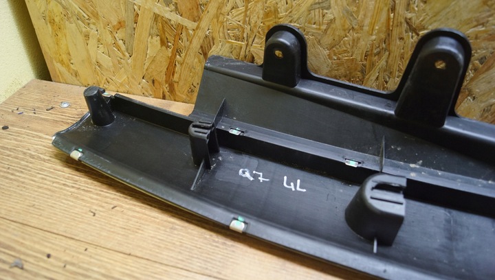 фото №7, Захист порога багажника audi q7 4l 4l0864483a