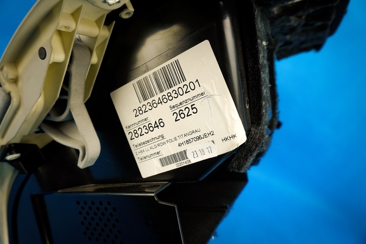 фото №10, Бардачок панелі пасажира audi a8 s8 4h 4h1857096j