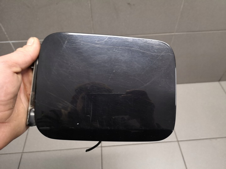 фото №6, Крышка заливка топлива audi a4 b6 cabrio чёрная