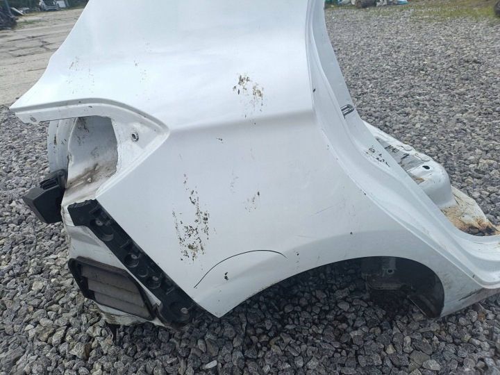 фото №5, Ford fiesta mk8 чверть права задня зад 5 d