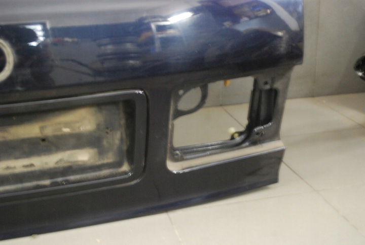 фото №10, Крышка багажника audi a8 d2 тёмно-синяя голый