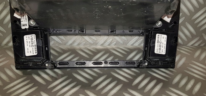 фото №9, Bmw e60 e61 рестайлинг планка dekor diamantschwarz капот бардачок кнопки 6988987