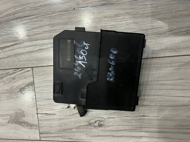 фото №1, Коробка запобіжників usm kangoo 8200451902-d