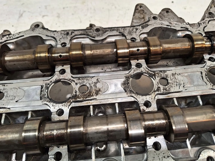 фото №9, Валы распределительный вал крышка 130c07155r renault master iii 2.3 dci 10-