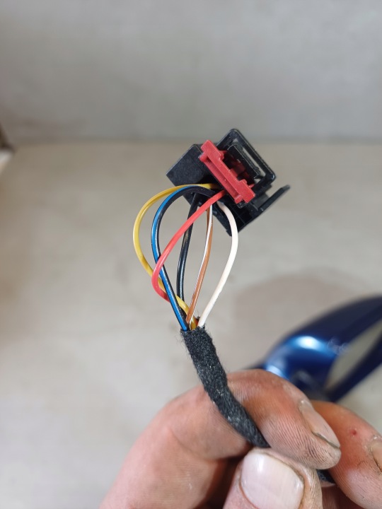 фото №7, Зеркало правое skoda octavia ii 6 pin код краски 9462