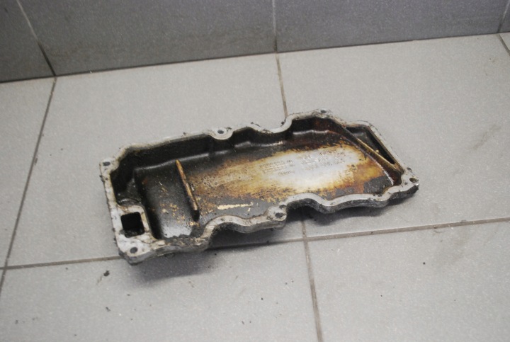фото №5, Защита блока двигателя audi a8 d2 4.2 aqf 077103131e