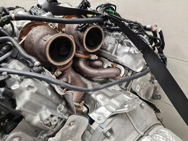 фото №6, Bmw g15 g05 g07 новый комплектный двигатель n63b44d бензин 360kw 489km