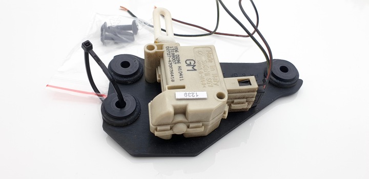 фото №9, Opel meriva a рестайлинг амортизатор центрального замка крышки зад задней