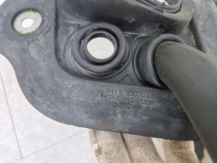 фото №6, Bmw f30 2.0d труба трубка  радиатор шланг основний  9243891 7811127
