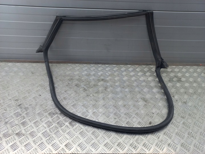 фото №7, Audi a5 2018 зад сторона правая резиновая прокладка дверь задних