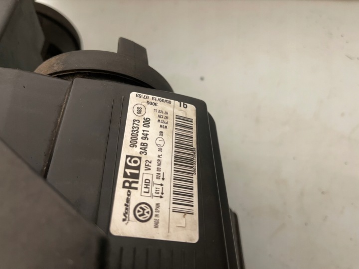 фото №14, Vw passat b7 3ab941005 3ab941006 лампи передні звичайні h7 h7 європа