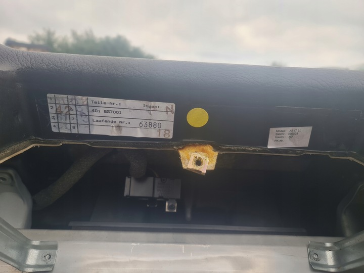 фото №12, Панель консоль eu audi a8 d2 передний fl защита колонки