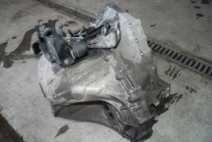 фото №6, Toyota avensis t27 рестайлінг 11-14 коробка передач коробки передач f1