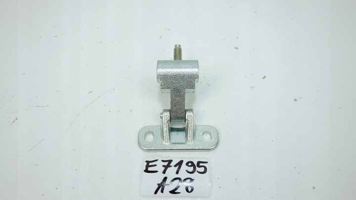 фото №1, Audi q2 2021- петля крышки багажника 8v3827299b