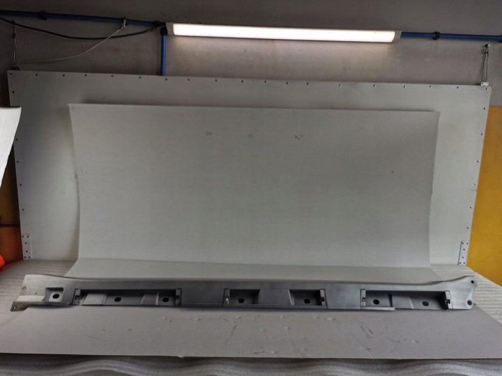 фото №1, Toyota avensis t27 планка пороговая правая 7585005010