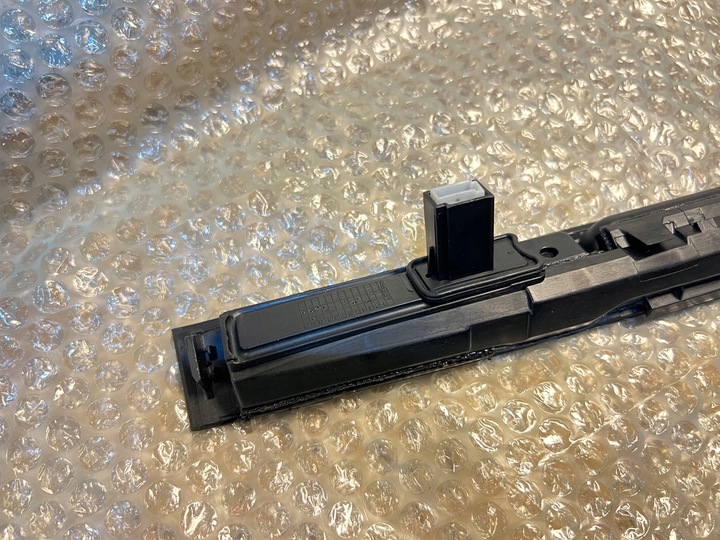 фото №7, Bmw e83 планка підсвітка номерного знака 51133403611