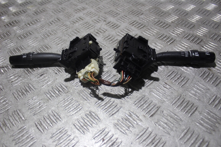 фото №1, Перемикач комбінований світла toyota avensis t25