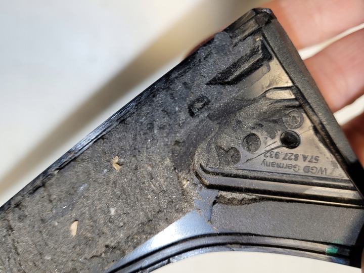 фото №4, Планка кришки правий зад skoda karoq 57a