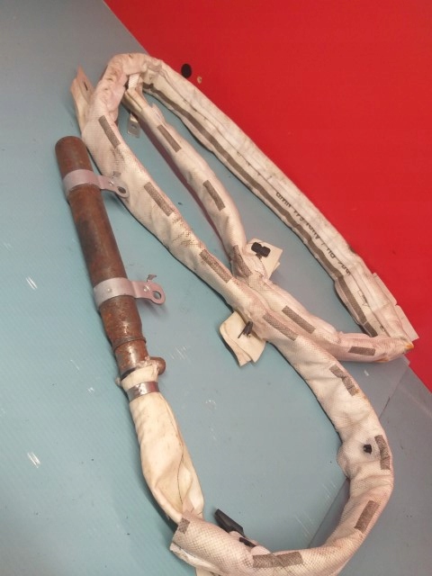 фото №1, Audi a8 d4 шторка правая 4h0880742d