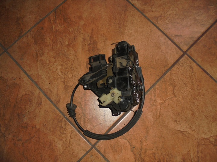 фото №7, Golf iv 1.6b hb замок дверь левый правые перед зад