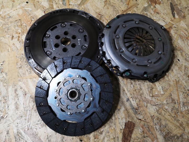 фото №1, Citroen peugeot 1.5 hdi колесо двухмассовый сцепление