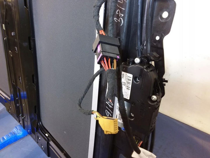 фото №9, Audi a8 d4 рестайлінг довгий люк панорама 4h4959591