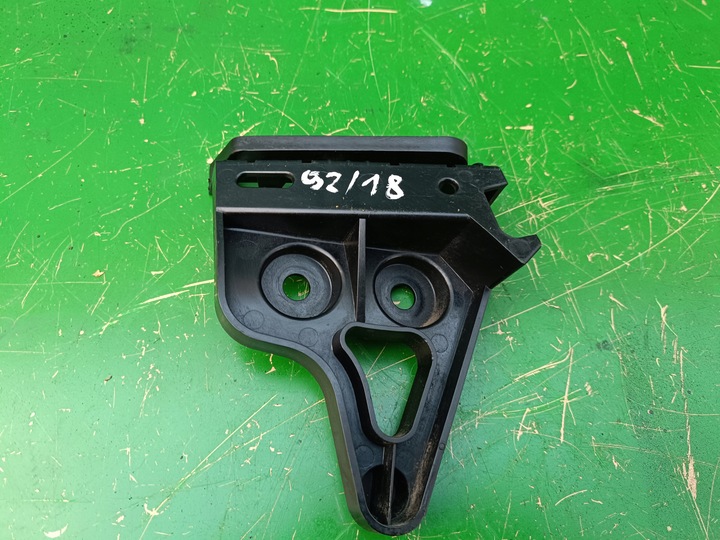 фото №9, Ковзун бампера кріплення лампи лівий зад bmw e91