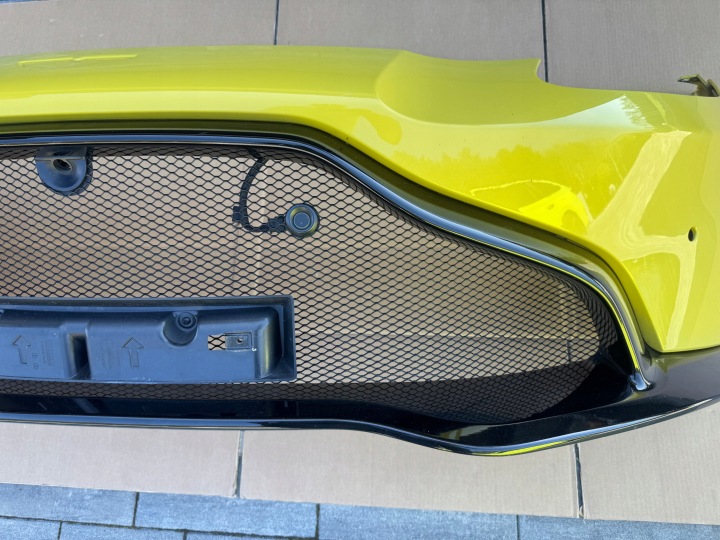 фото №7, Бампер перед aston martin vantage оригинал комплектный демонтаж нет клееный