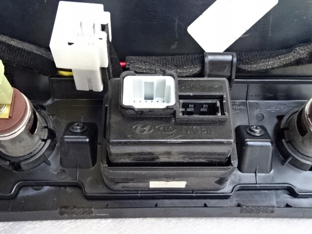 фото №12, Hyundai tucson ii бардачок полка aux usb 12v 84630-d70604x