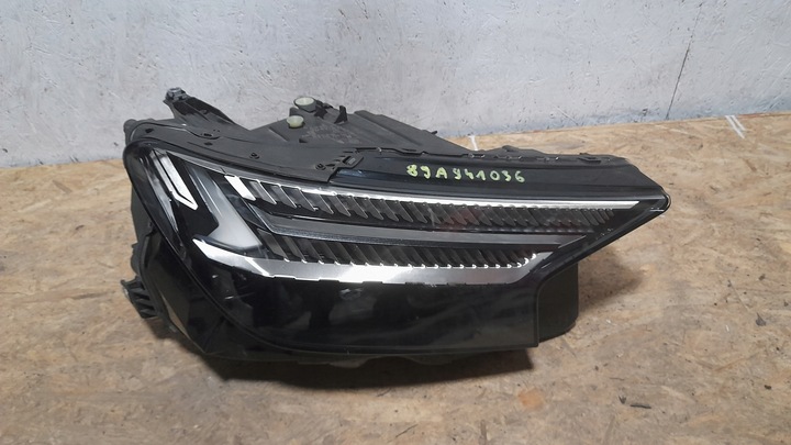 фото №1, Лампа фара правые правая q4 89a941036